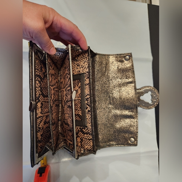 Cute metallic wallet - Picture 7 of 8